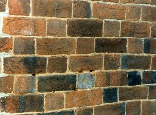 Flemish bond with glazed headers