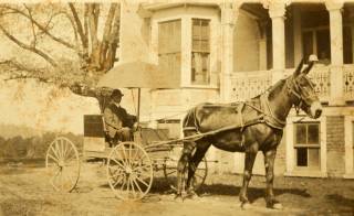 E. L. Ingram at the Sims House