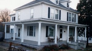 32 Hargrave Boulevard