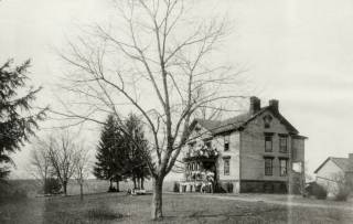 242 Whittle Streeet, 1906