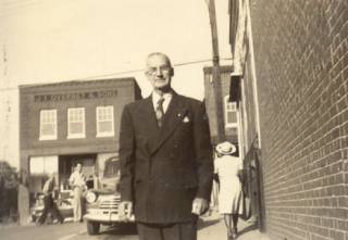 Dr. Anderson at Pruden and Main