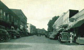 Main Street looking north from Pruden Street