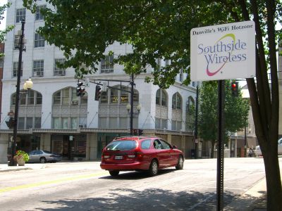 Wi-Fi Hot Zone at Main and North Union